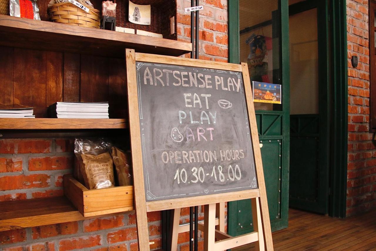 Artsense Play, Klang Hotel Bagian luar foto